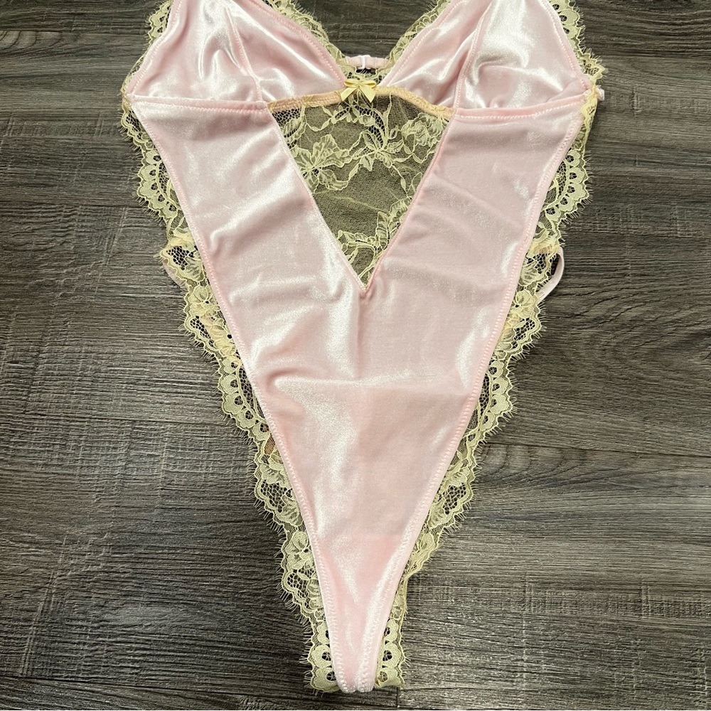SKIMS velvet lace teddy lingerie one piece - Picture 2 of 7
